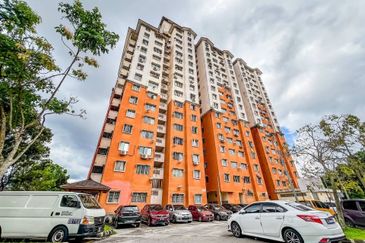 Pangsapuri Putra Damai