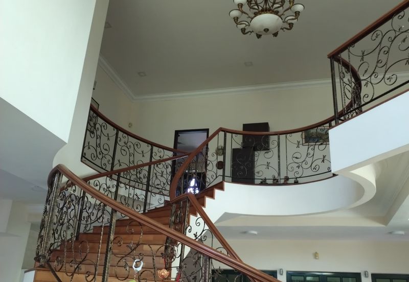 Jalan Warisan Setia 5/9