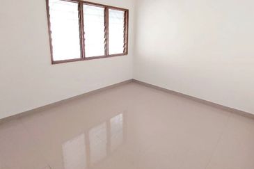 Taman Kinrara Seksyen 2