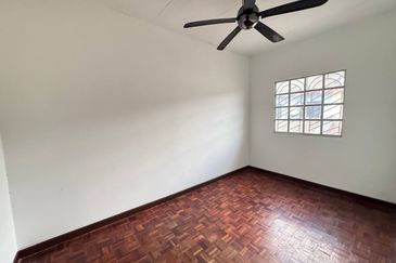 Taman Sri Subang PJS 10