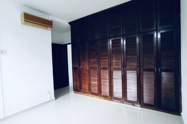 Pangsapuri Kristal (Crystal Tower), Taman Bukit Indah