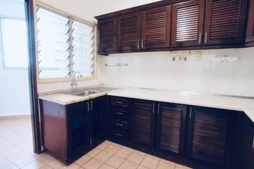 Pangsapuri Kristal (Crystal Tower), Taman Bukit Indah