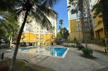 Pangsapuri Kristal (Crystal Tower), Taman Bukit Indah