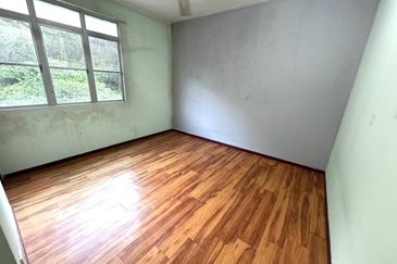 Pangsapuri Kristal (Crystal Tower), Taman Bukit Indah