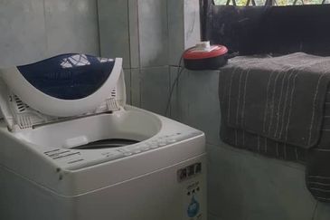 Dahlia Apartment, Pandan Indah