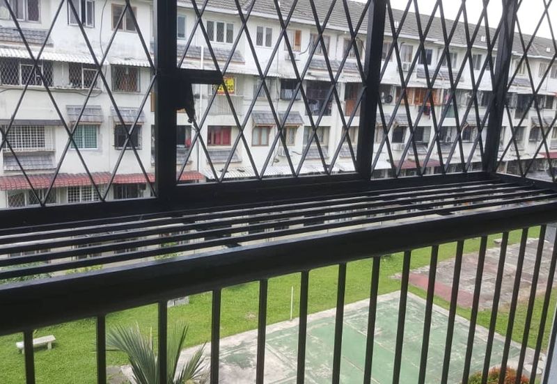 Dahlia Apartment, Pandan Indah