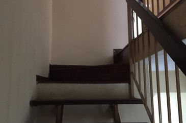 Dahlia Apartment, Pandan Indah