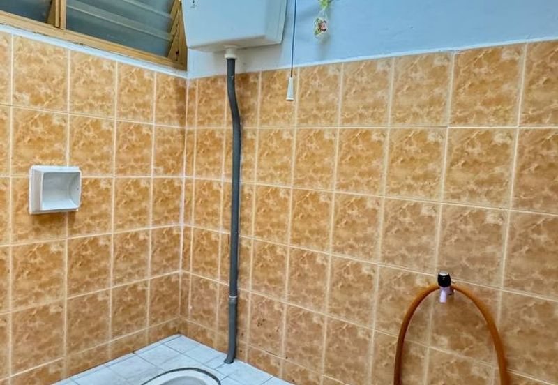 AU 1 (Datuk Keramat)