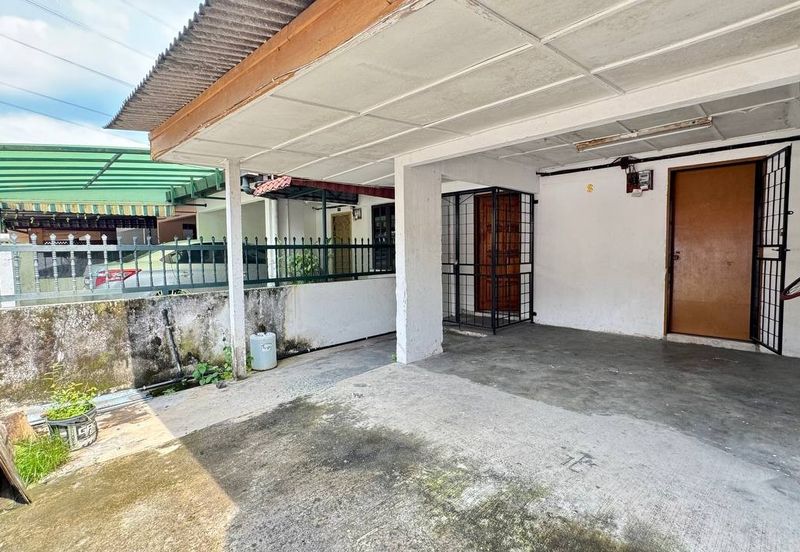 AU 1 (Datuk Keramat)