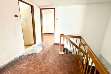 AU 1 (Datuk Keramat)