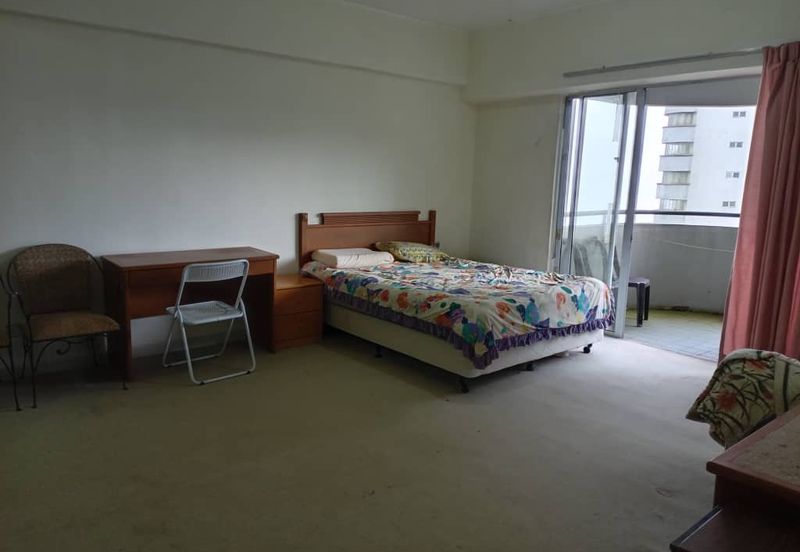 Golden Hills Resort (Amber Court)