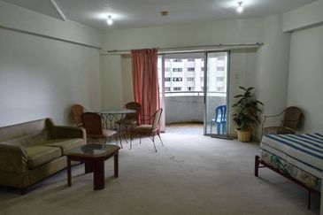 Golden Hills Resort (Amber Court)