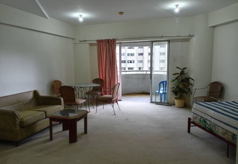 Golden Hills Resort (Amber Court)