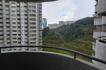 Golden Hills Resort (Amber Court)