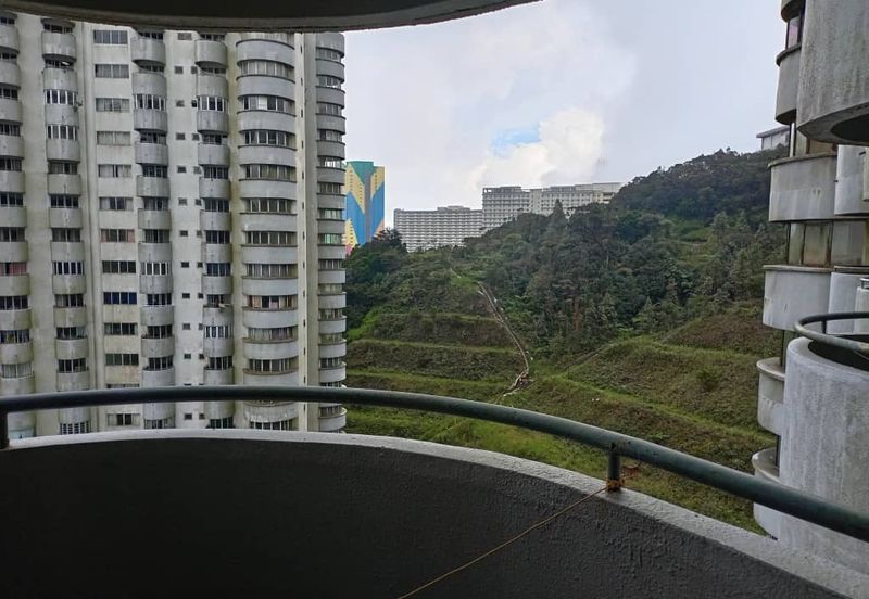 Golden Hills Resort (Amber Court)