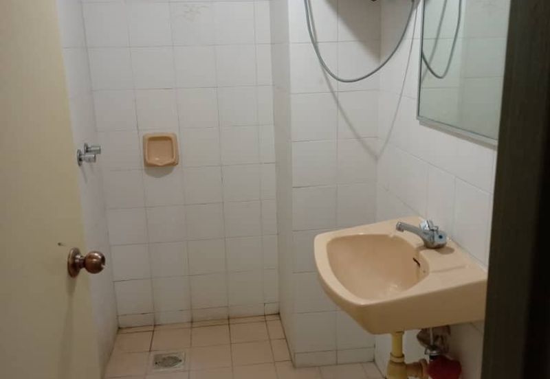 Golden Hills Resort (Amber Court)