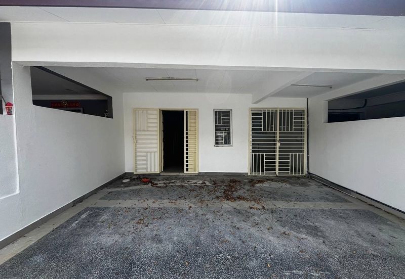 Taman Villa Laksamana