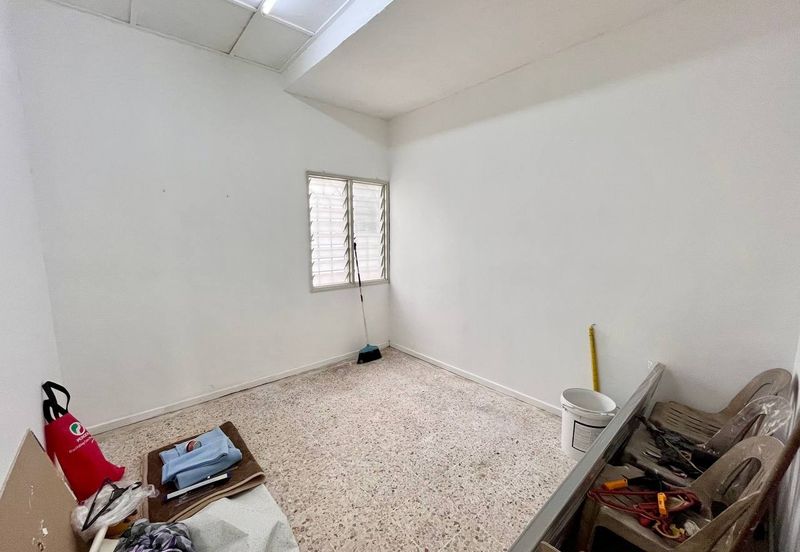 Taman Kinrara Seksyen 2