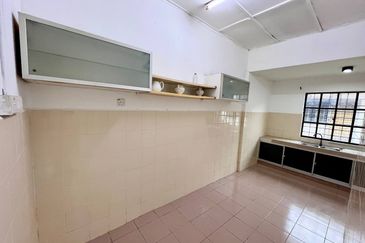 Taman Kinrara Seksyen 2