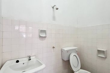 Taman Kinrara Seksyen 2