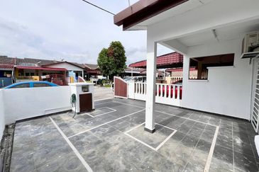 Taman Kinrara Seksyen 2