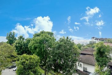 Pangsapuri Kristal (Crystal Tower), Taman Bukit Indah