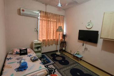 Taman Desa Keramat AU2