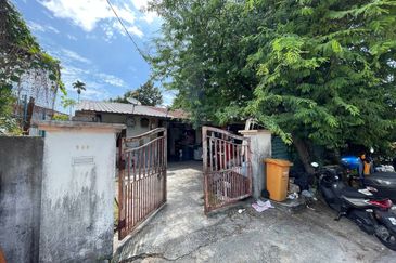 Kampung Ampang Campuran