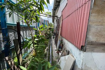 Kampung Ampang Campuran