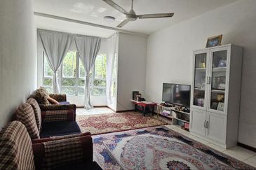 Kondominium Tiara Intan, Taman Bukit Indah