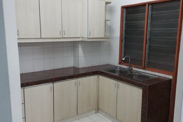 Menara Jade (Jade Tower), Taman Bukit Indah