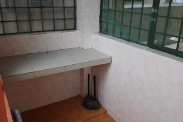 Menara Jade (Jade Tower), Taman Bukit Indah