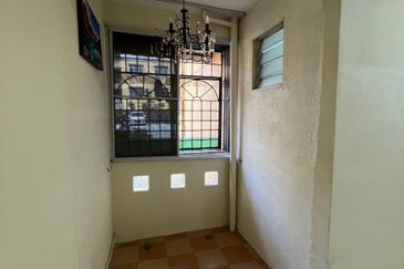 Sri Baiduri Apartment