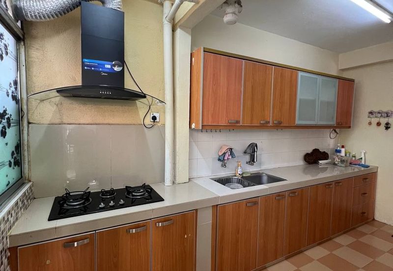 Sri Baiduri Apartment