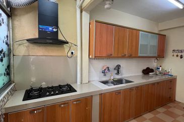 Sri Baiduri Apartment