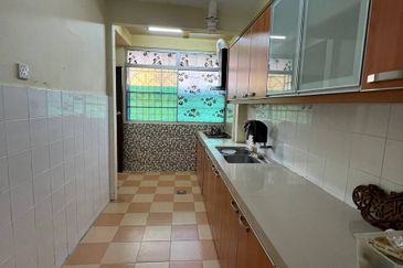 Sri Baiduri Apartment