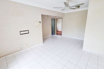 Pangsapuri Kristal (Crystal Tower), Taman Bukit Indah