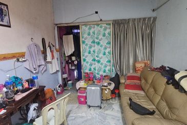 Taman Cahaya, Ampang