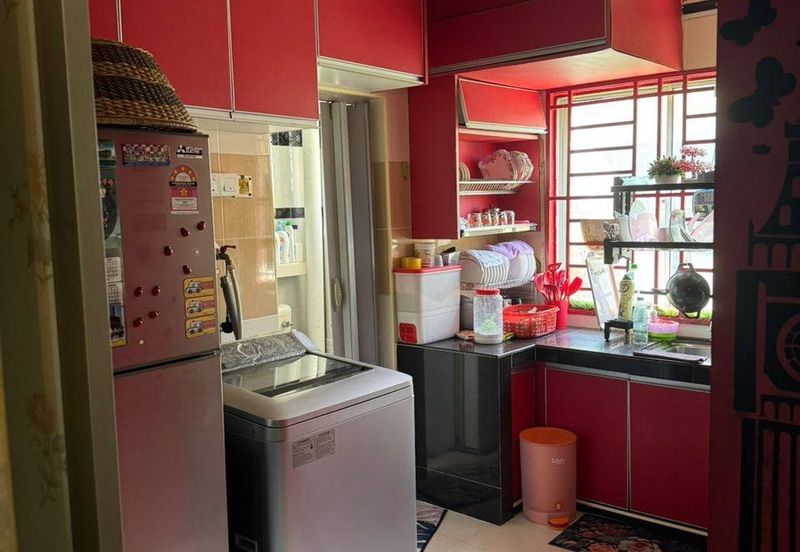 Rumah Pangsa Saga (Saga Suria)