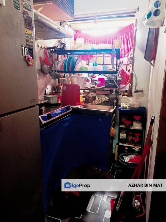 GROUND FLOOR END LOT Flat Taman Cahaya indah Ampang for Sale untuk dijual, Selangor, Ampang