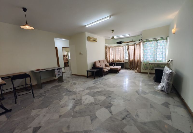 De Tropicana Condominium