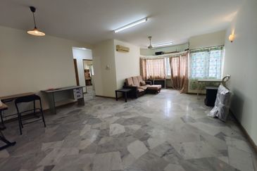 De Tropicana Condominium