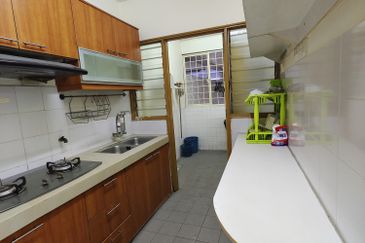 De Tropicana Condominium