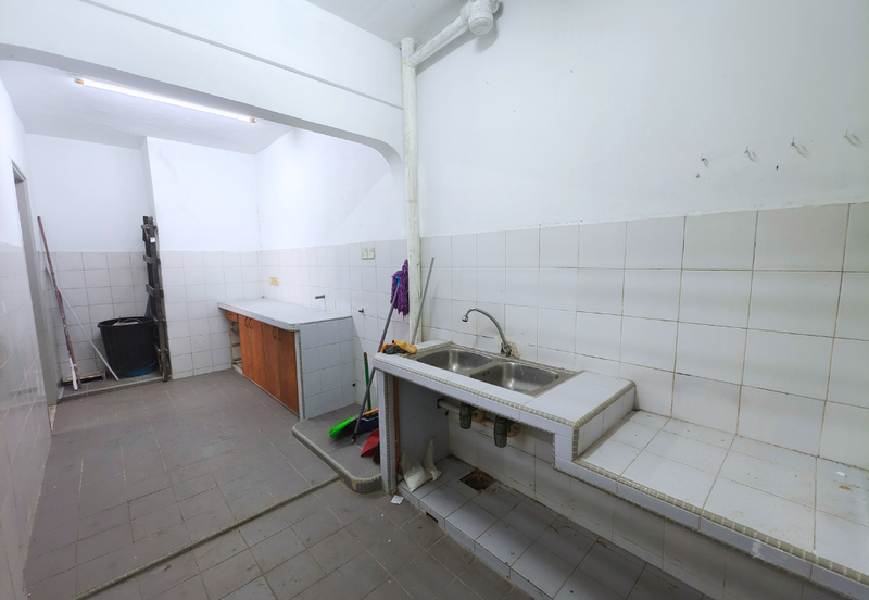 De Tropicana Condominium