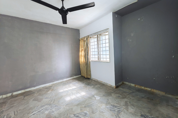 De Tropicana Condominium