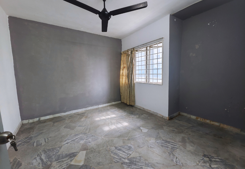 De Tropicana Condominium