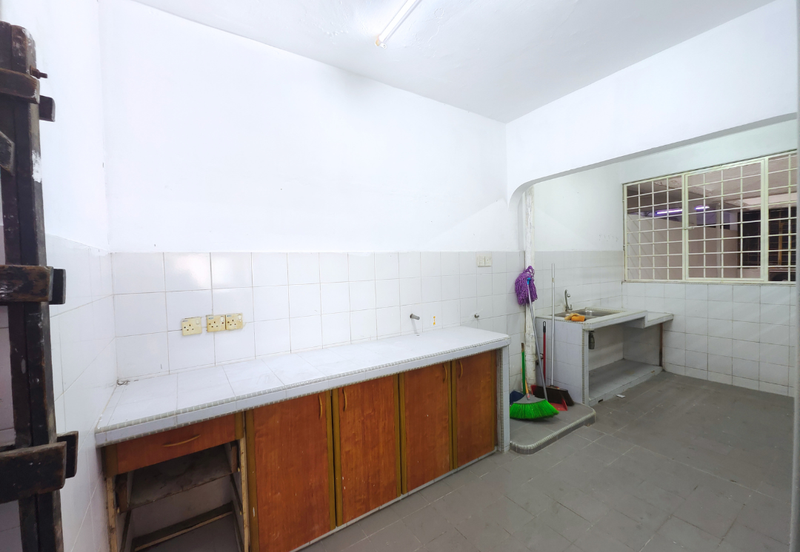 De Tropicana Condominium