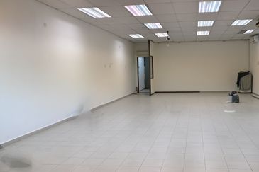 Commercial Shop Retail G floor 1st floor prime location
