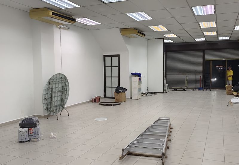 Commercial Shop Retail G floor 1st floor prime location