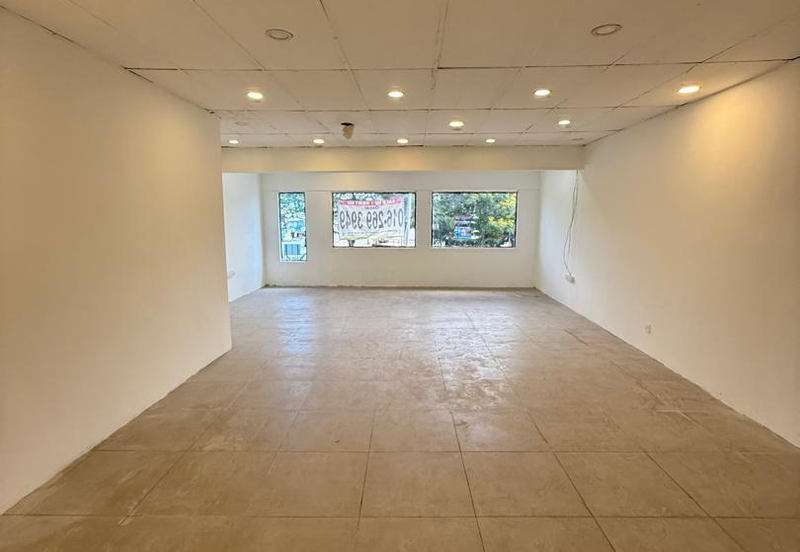 Bukit Sentosa Rawang 1st Floor Office Facing Main Road